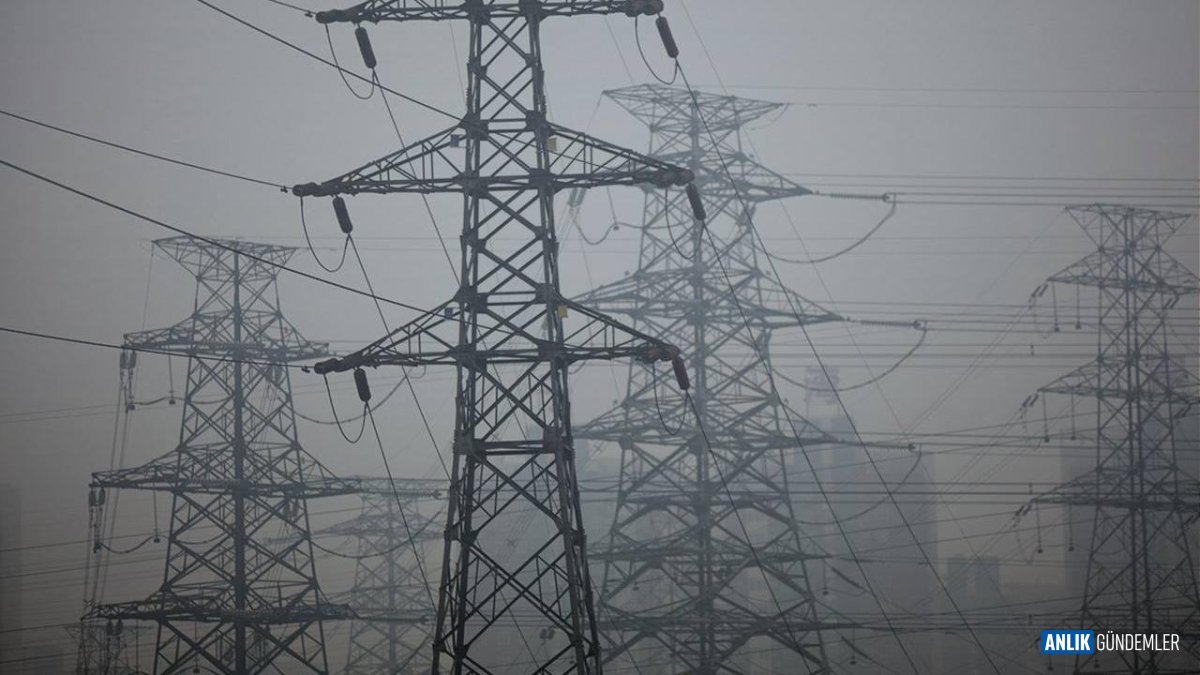 Elektriğe Dev Zam İddiaları Yalanlandı! Bakanlık Net Konuştu: 'Spekülasyonlara İtibar Etmeyin!'