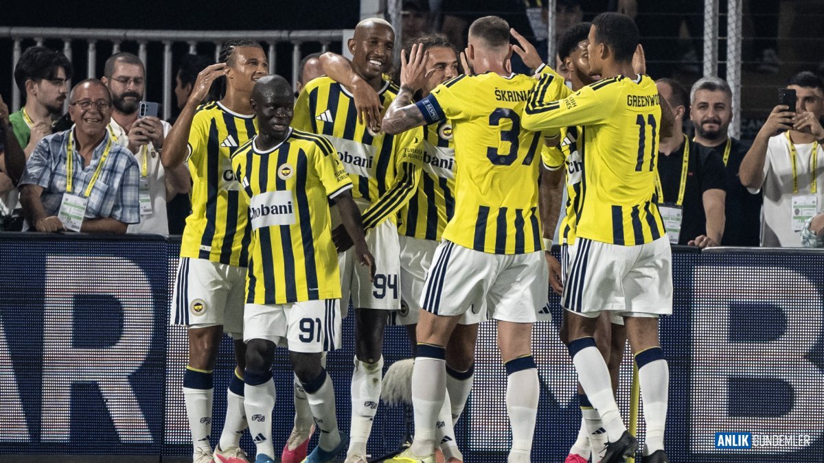 Fenerbahçe'nin Devler Ligi Hayali Tehlikede Mi? Sturm Graz Deplasmanında Kritik 90 Dakika!