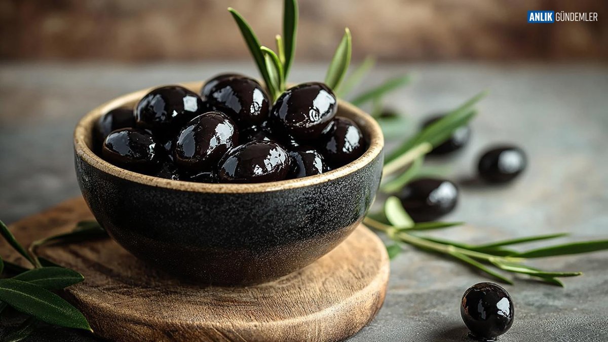 ZEYTİNİN TANESİ 50 TL OLDU! DEVLET EL KOYDU: İŞLETMEYE AĞIR CEZA KESİLDİ!