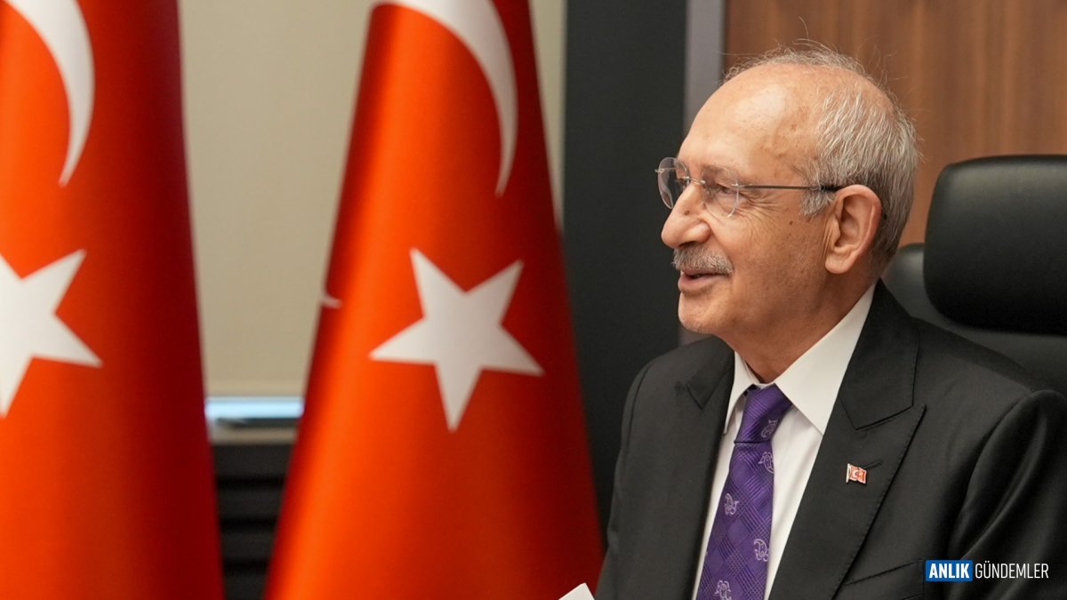 Kılıçdaroğlu'ndan Vekillere Çarpıcı Mesaj: 'Artık Kenetlenme Zamanı! Parti İçindeki Hassas Dengeler ve Gelecek Planları Ortaya Çıktı!'