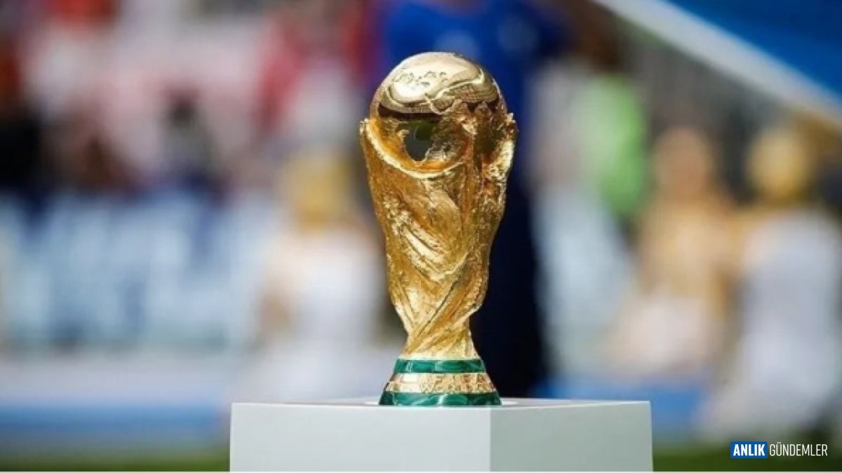 Dünya Kupası Çeyrek Finaline Geri Sayım Başladı! Yıldızlar Sahaya Çıkıyor, Ronaldo Veda Etti: Sıradaki Eşleşmeler ve Tarihler Nefes Kesti!