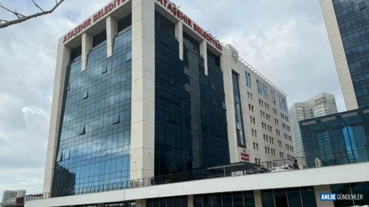 Ataşehir'de AK Parti Rüzgarı! 6 CHP'li Meclis Üyesi Rozet Taktı, Dengeler Değişti!