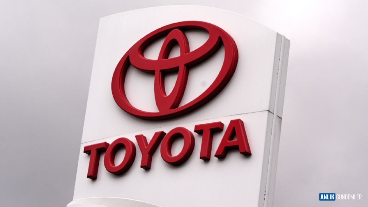 Japonya'nın Devleri Yer Değiştirdi: Toyota Tahtından İndirildi, O Teknoloji Devi Zirveye Yerleşti!
