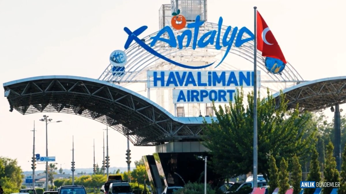 Antalya Havalimanı'nda Nefes Kesen Operasyon: Pet Şişelerdeki Sıvı ve Kumaşa Gizlenmiş Uyuşturucu Şoku!