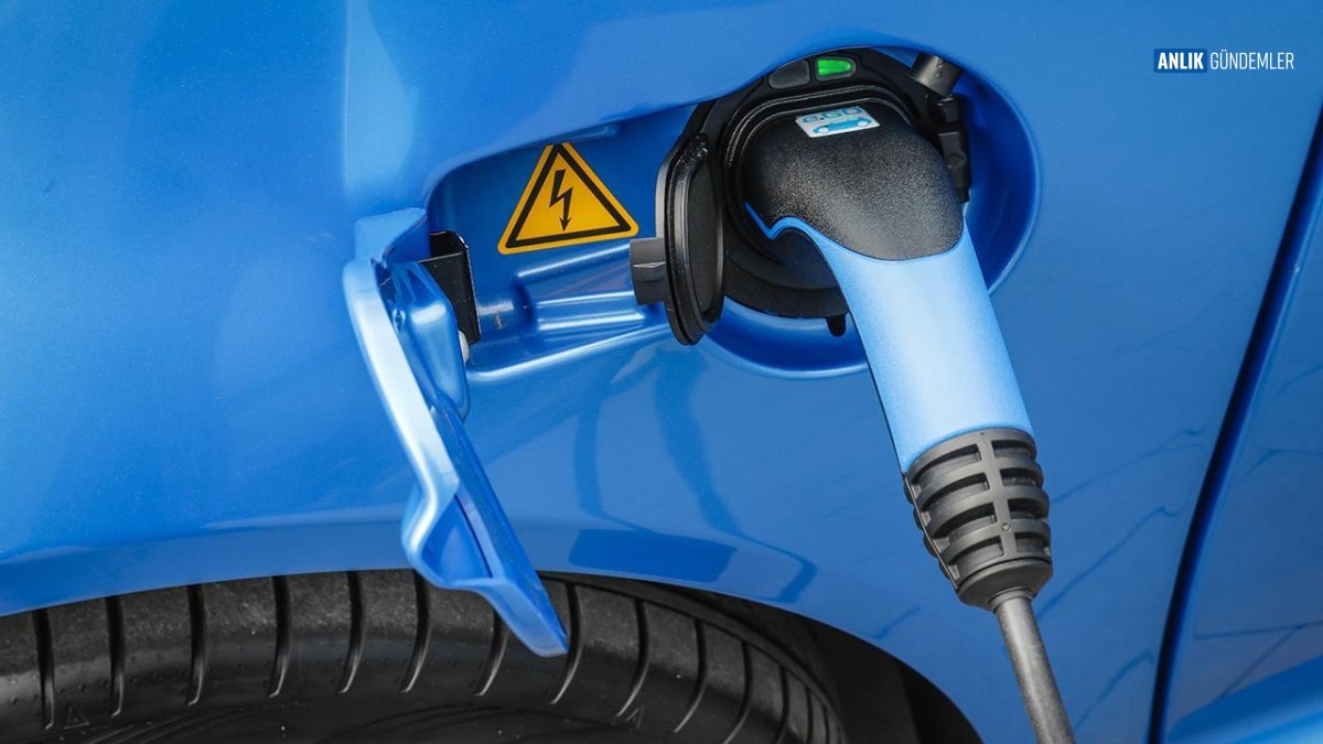 Türkiye'nin Elektrikli Araç Şarj Ağı Yeşil Enerjiyle Güçleniyor: Yüzde 60 Sınırı Aşıldı