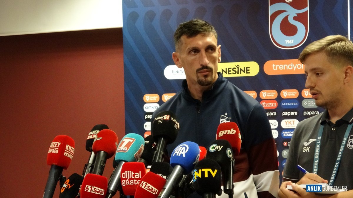 Trabzonspor Kaptanı Savic'ten Ortayı Karıştıran Sözler: 'Ligdeki Tüm Takımlara Eşit Davranılsın!'