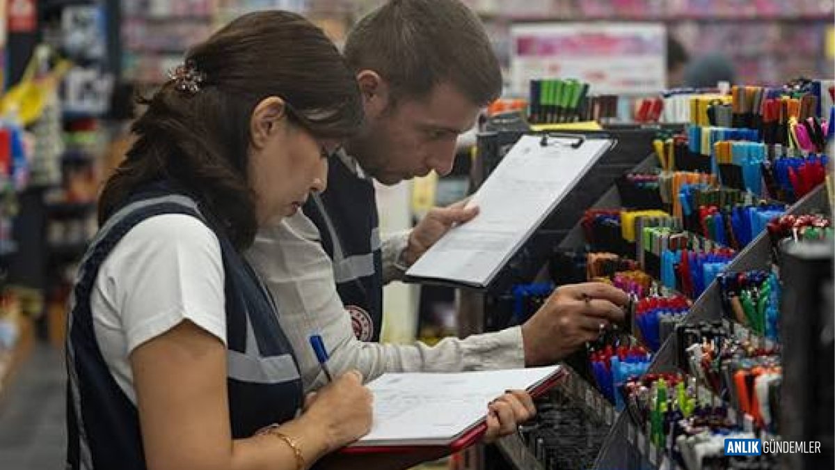 Okul Alışverişi Yaklaşıyor: Bakanlık Tezgahlara Sıkı Denetim Başlattı! Veliler Dikkat: Bu Detaylara Göz Atmadan Alışveriş Yapmayın!
