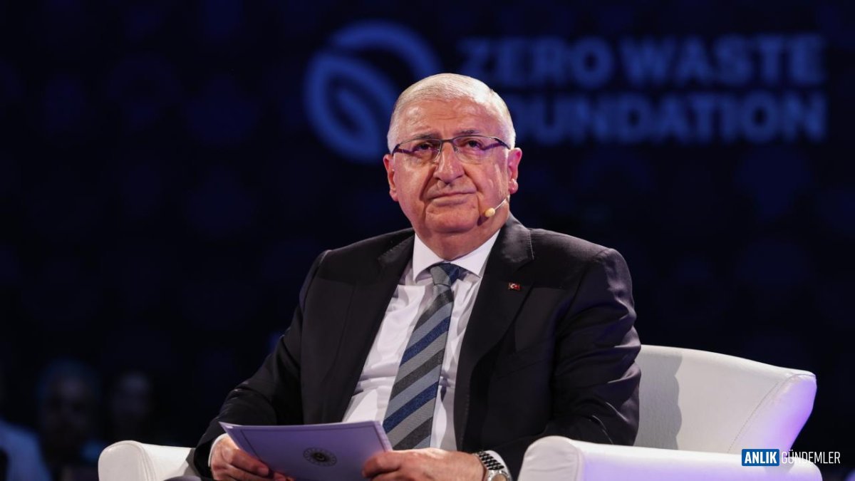 Bakan Güler'den Kritik Açıklama: Türk Ordusu Sadece Savaşmaz, 'Türkiye Yüzyılı'nın Mimarı!